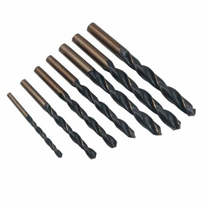 Brocas de acero de alta velocidad con vástago recto y acabado superficial negro, adecuadas para procesos de metalurgia y fabricación